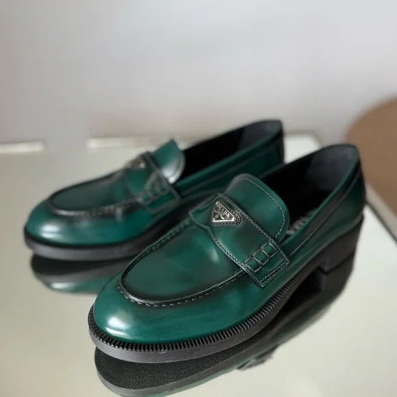 New PRADA Triangle Logo Loafer In Bosco $1,200 39 - Picture 8 of 8